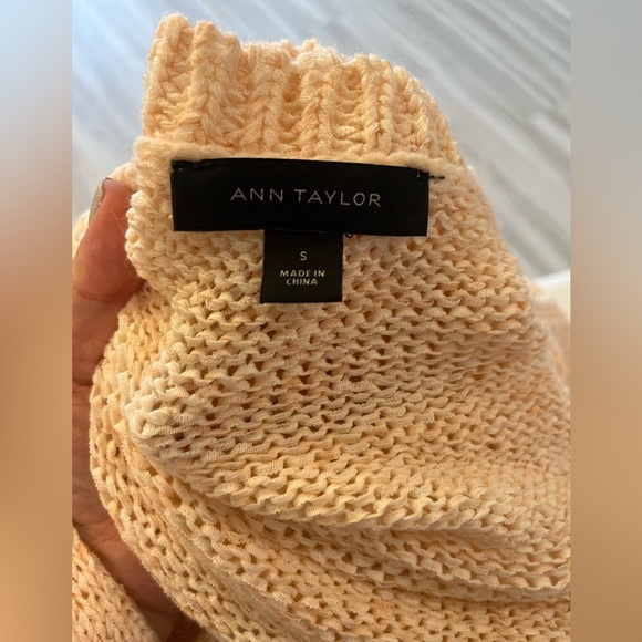 Ann Taylor Women's Peach Knit Sweater 3/4 Sleeve, Size S - Picture 2 of 7